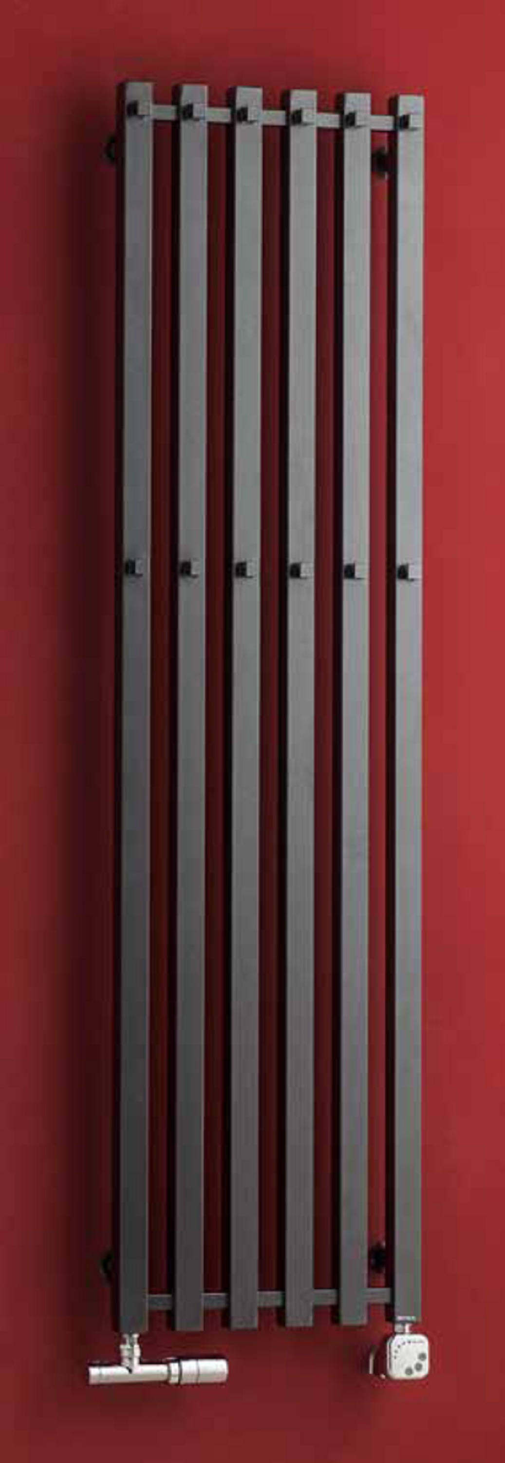 P.M.H. Pluto koupelnový radiátor designově 150x38.5 cm černá P2BL/6