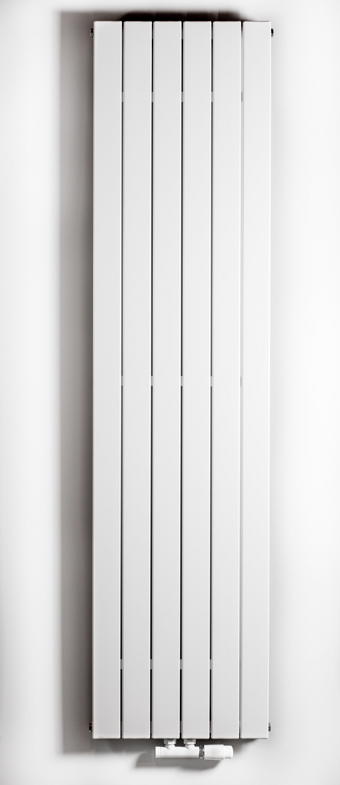 Luxrad Niagara Pojedyncza dekorativní radiátor 60x74.5 cm podłączenie spodní bílá NIA6007459003ZDC