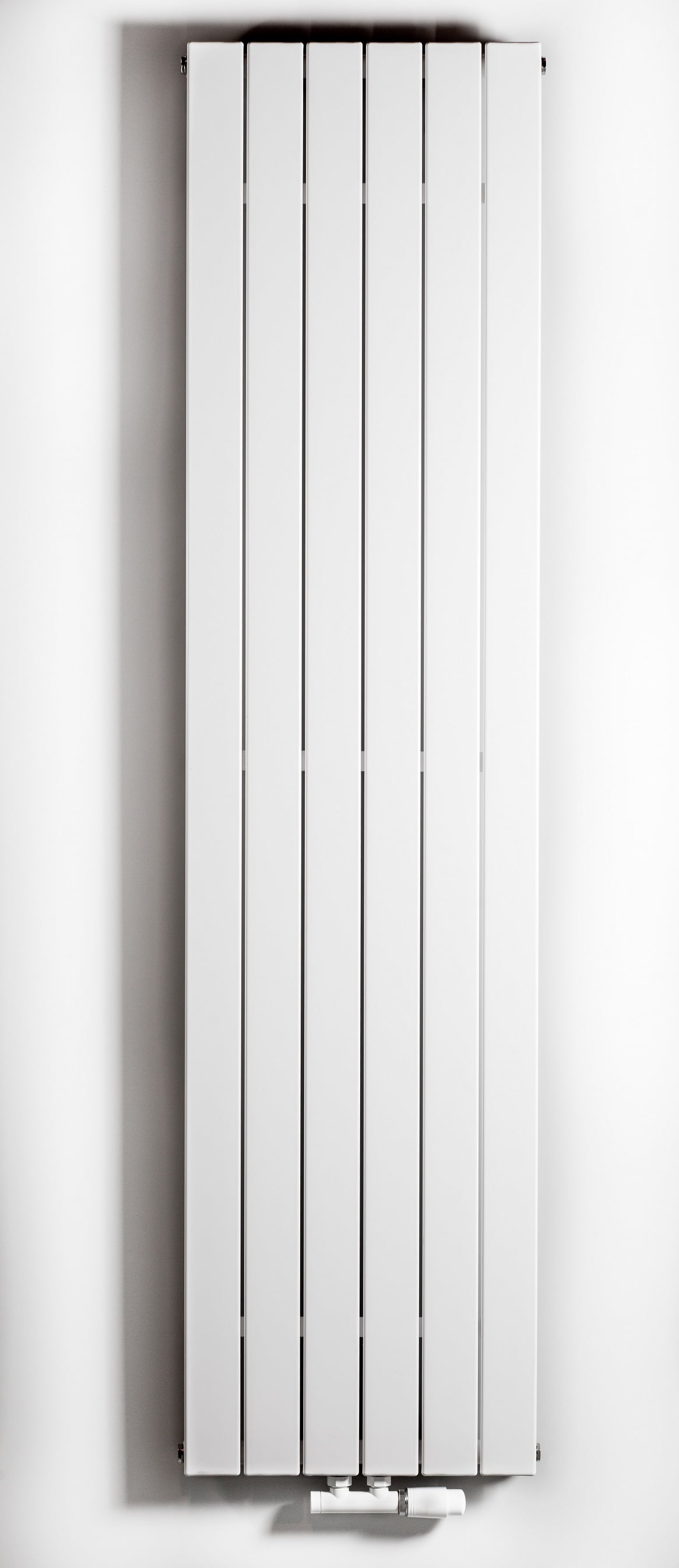 Luxrad Niagara Pojedyncza dekorativní radiátor 60x29.5 cm podłączenie spodní bílá NIA6002959003ZDC