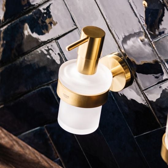 Sada splachovací tlačítko Grohe Skate 38732GN0, záchodová štětka Grohe Essentials 40374GN1, 40367GN1, 40369GN1, 40365GN1, 40394GN1, 40364GN1