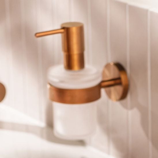 Sada záchodová štětka Grohe Essentials 40374DL1, držák na toaletní papír Grohe Essentials 40367DL1, 40369DL1, 40365DL1, 40394DL1, 40364DL1